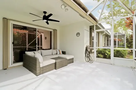 8063 Dolomtian Way Boynton Beach FL 33472