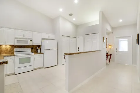 8063 Dolomtian Way Boynton Beach FL 33472