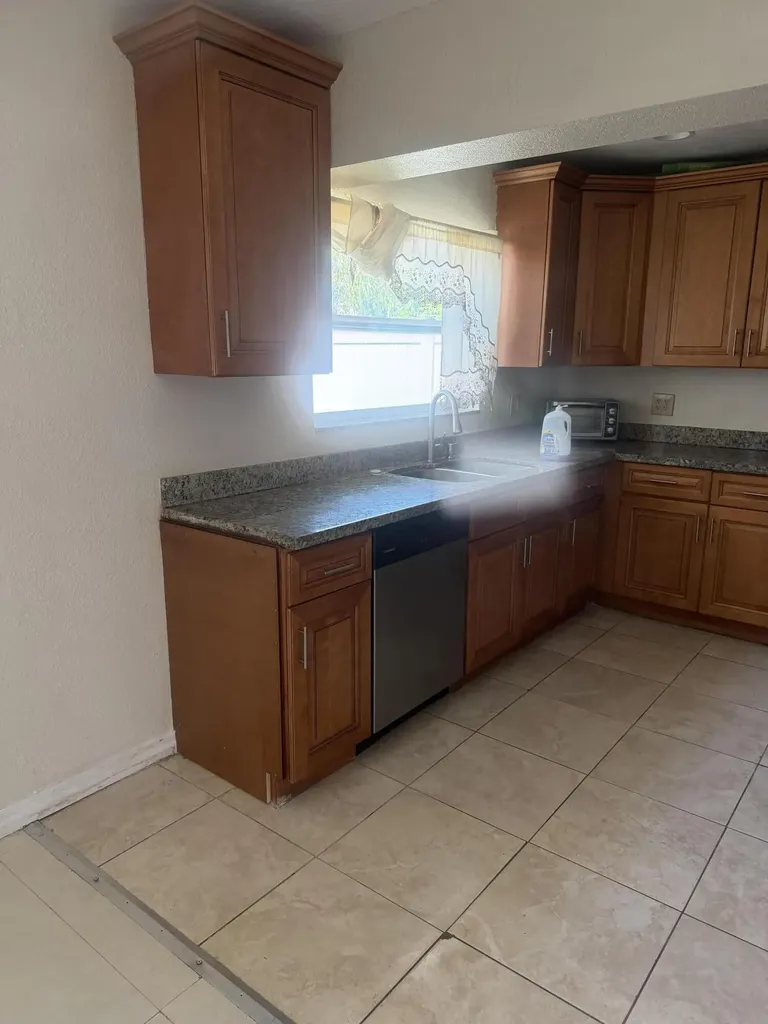 7531 Shalimar Street Miramar FL 33023