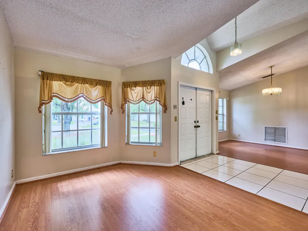 4610 NW 100th Way Coral Springs FL 33076