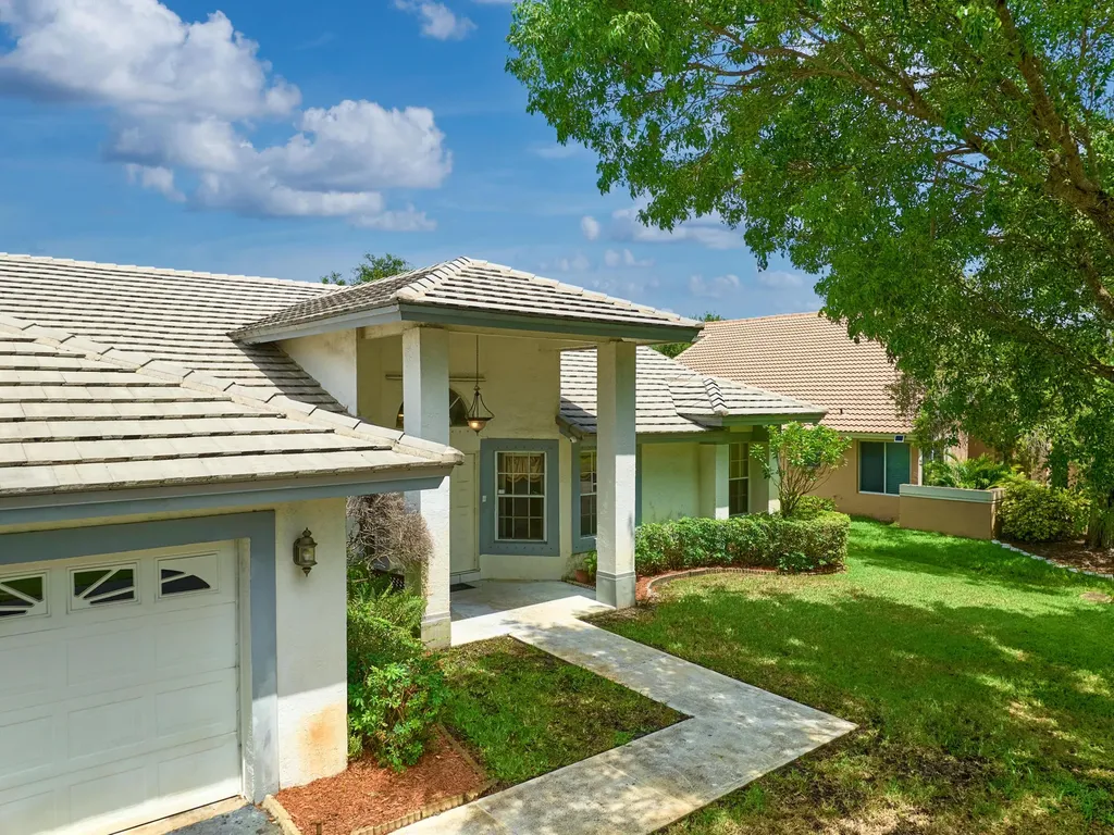 4610 NW 100th Way Coral Springs FL 33076