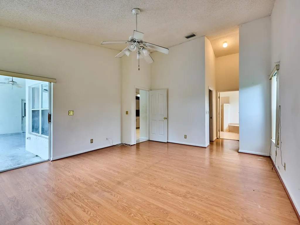 4610 NW 100th Way Coral Springs FL 33076
