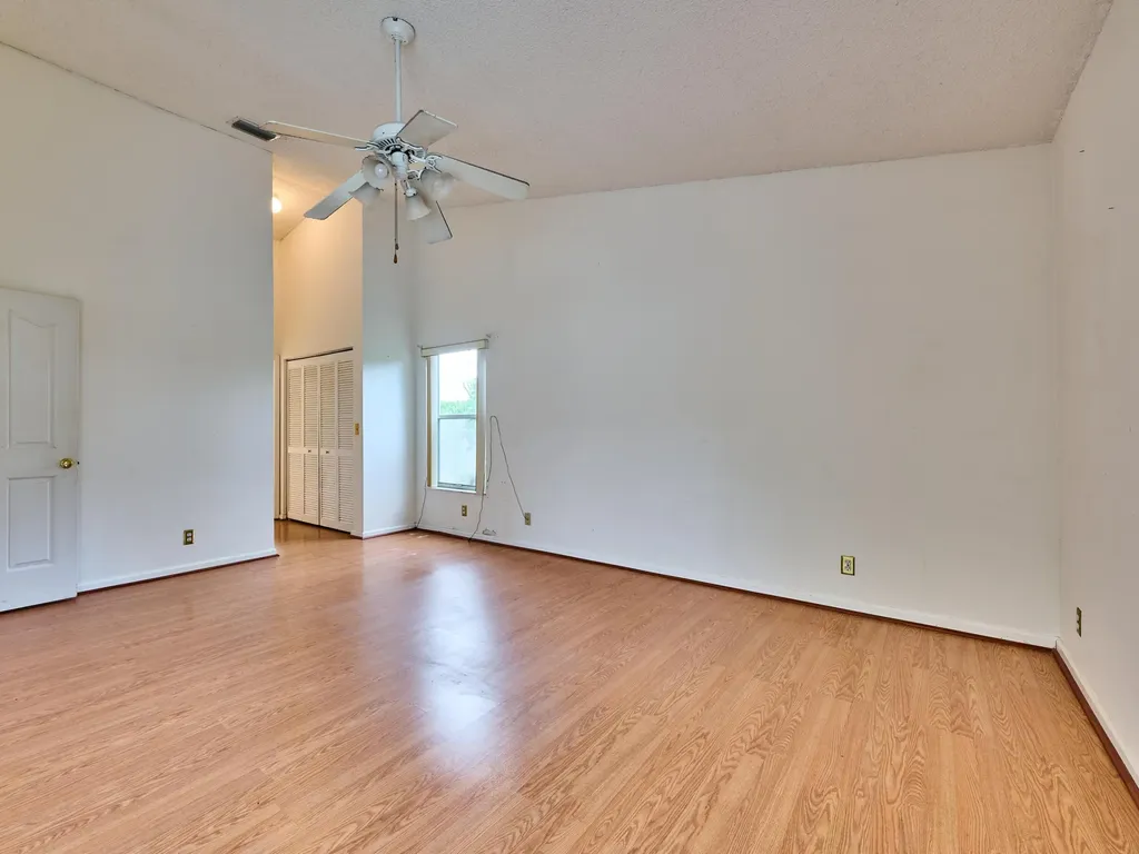 4610 NW 100th Way Coral Springs FL 33076