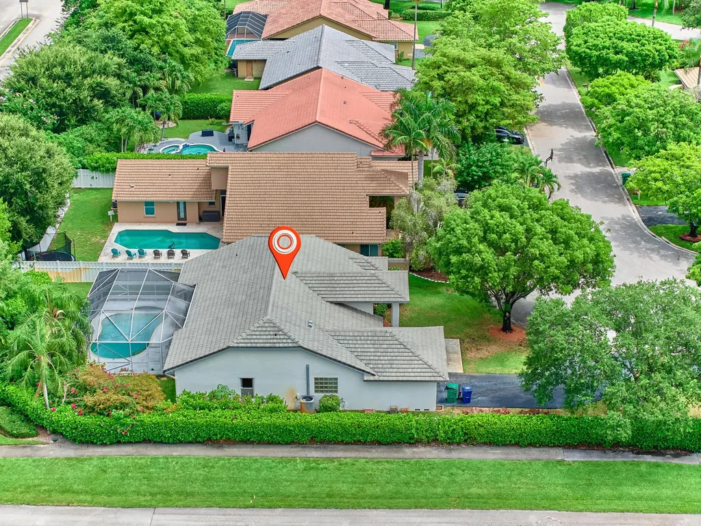 4610 NW 100th Way Coral Springs FL 33076