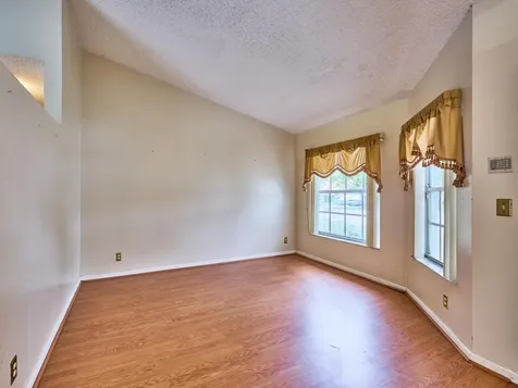 4610 NW 100th Way Coral Springs FL 33076