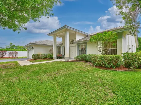 4610 NW 100th Way Coral Springs FL 33076