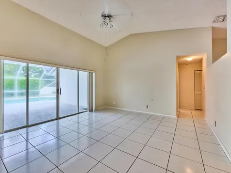 4610 NW 100th Way Coral Springs FL 33076