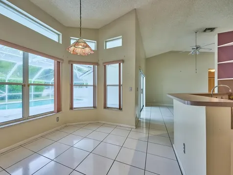 4610 NW 100th Way Coral Springs FL 33076