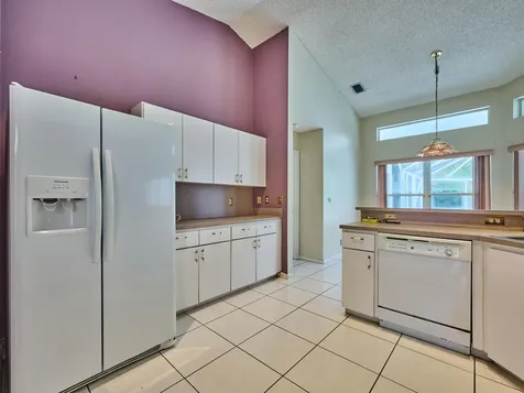 4610 NW 100th Way Coral Springs FL 33076