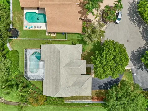 4610 NW 100th Way Coral Springs FL 33076