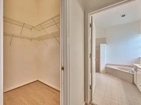 4610 NW 100th Way Coral Springs FL 33076