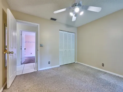 4610 NW 100th Way Coral Springs FL 33076