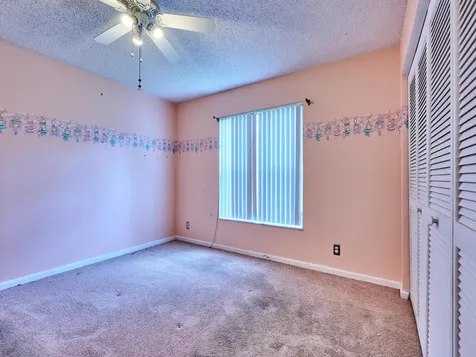4610 NW 100th Way Coral Springs FL 33076