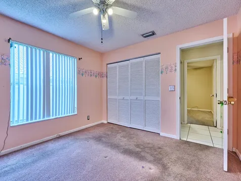 4610 NW 100th Way Coral Springs FL 33076