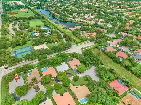 4610 NW 100th Way Coral Springs FL 33076