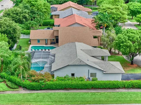 4610 NW 100th Way Coral Springs FL 33076