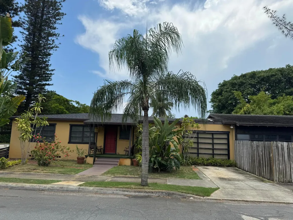 2919 Poinsettia Avenue West Palm Beach FL 33407