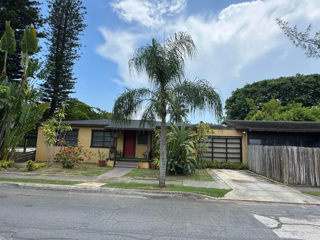 2919 Poinsettia Avenue West Palm Beach FL 33407