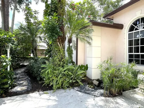 4740 Glenn Pine Lane Boynton Beach FL 33436