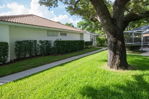 4204 Water Oak Court Palm Beach Gardens FL 33410