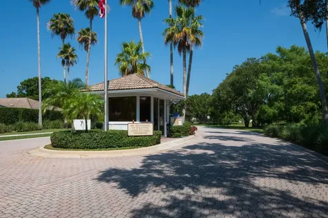 4204 Water Oak Court Palm Beach Gardens FL 33410