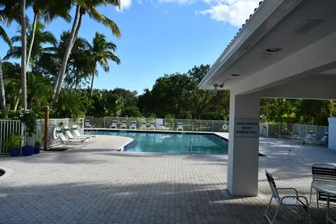 4204 Water Oak Court Palm Beach Gardens FL 33410