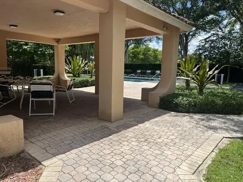 1933 NW 99th Avenue Pembroke Pines FL 33024