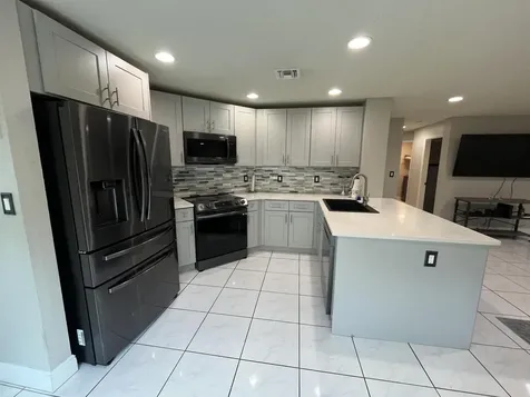 1933 NW 99th Avenue Pembroke Pines FL 33024