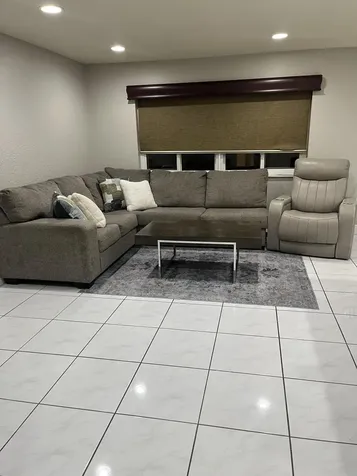 1933 NW 99th Avenue Pembroke Pines FL 33024