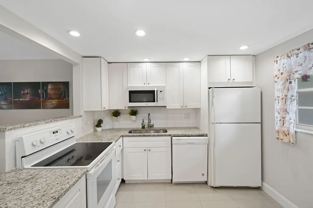 100 Berkley Road Hollywood FL 33024