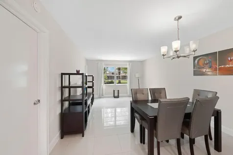 100 Berkley Road Hollywood FL 33024