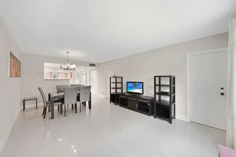 100 Berkley Road Hollywood FL 33024