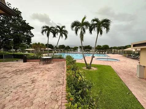 100 Berkley Road Hollywood FL 33024
