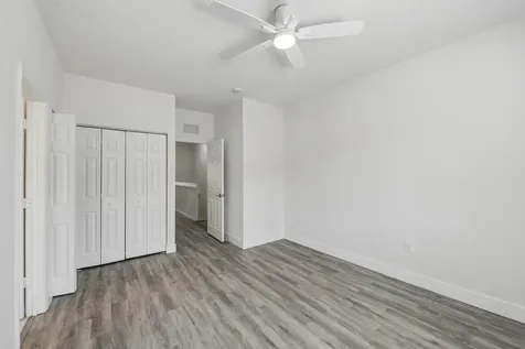 560 St Tropez Lane Margate FL 33068