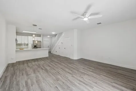 560 St Tropez Lane Margate FL 33068