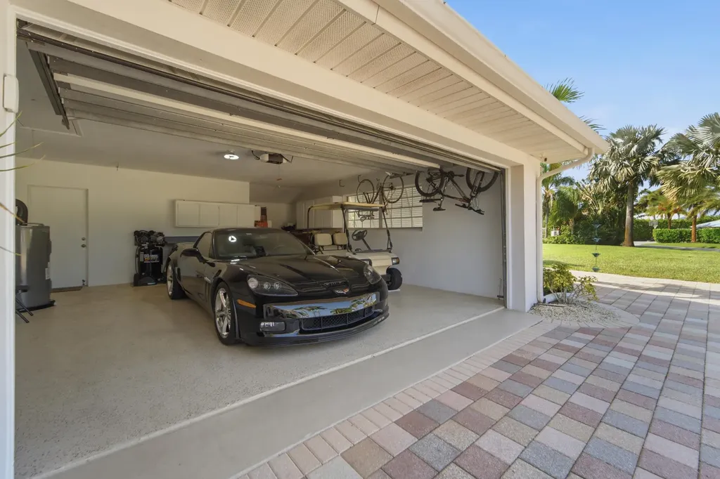 18 Saddleback Road Tequesta FL 33469