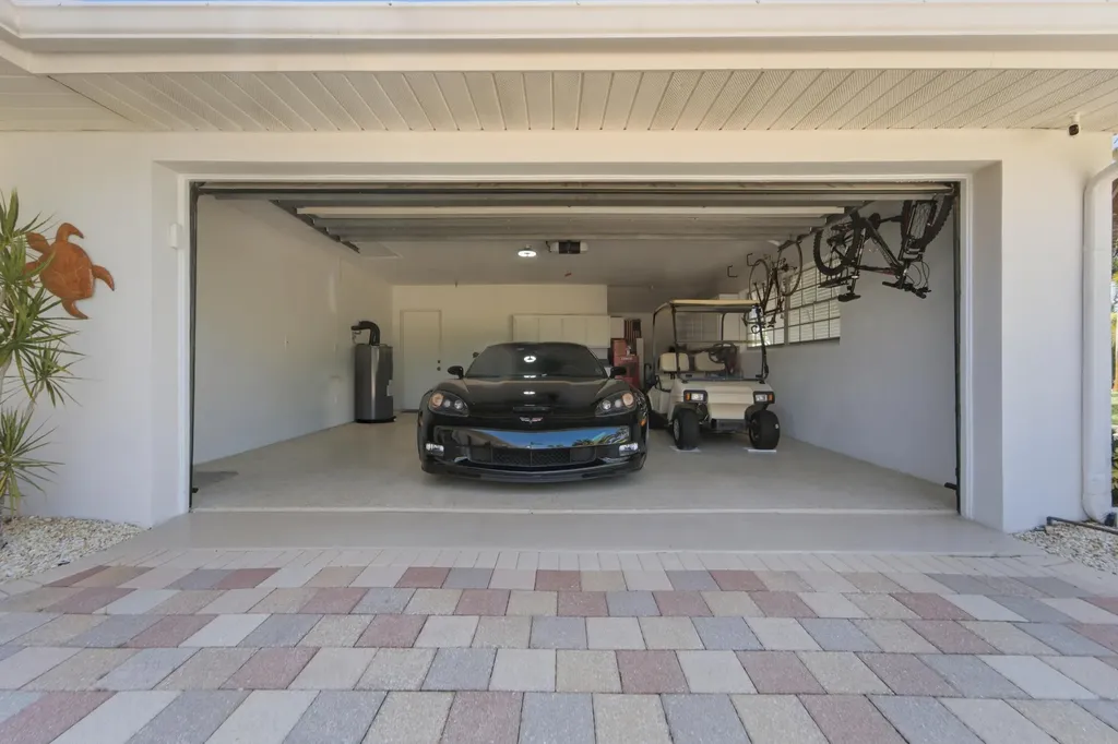 18 Saddleback Road Tequesta FL 33469