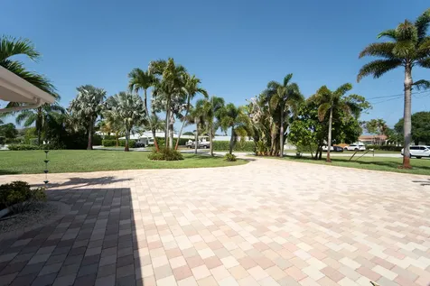 18 Saddleback Road Tequesta FL 33469