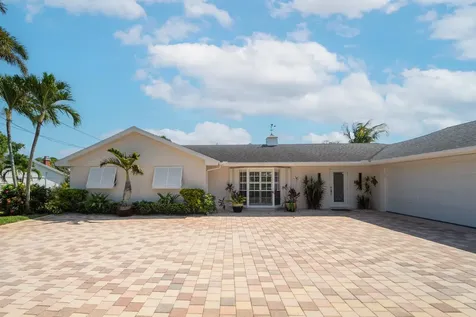 18 Saddleback Road Tequesta FL 33469