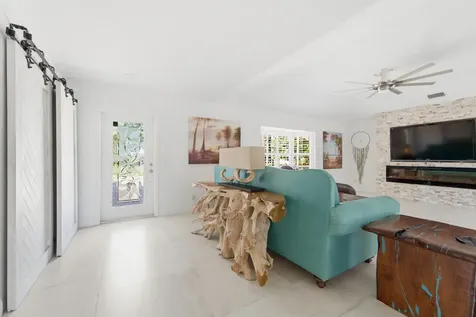 18 Saddleback Road Tequesta FL 33469
