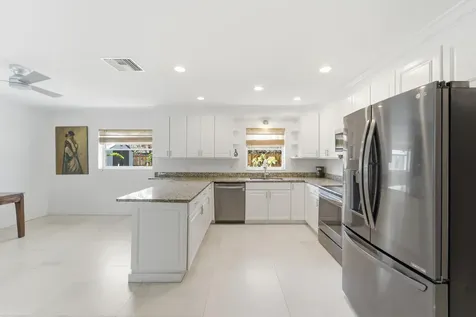 18 Saddleback Road Tequesta FL 33469