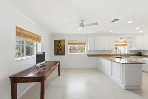 18 Saddleback Road Tequesta FL 33469