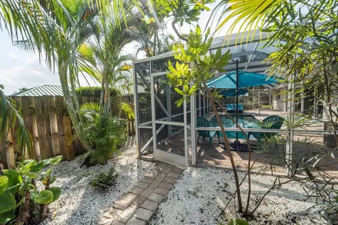 18 Saddleback Road Tequesta FL 33469