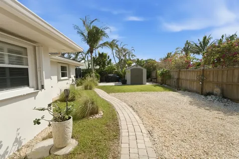 18 Saddleback Road Tequesta FL 33469