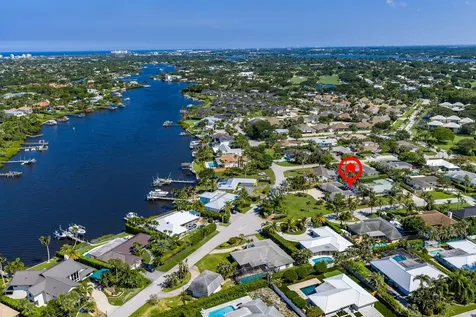 18 Saddleback Road Tequesta FL 33469
