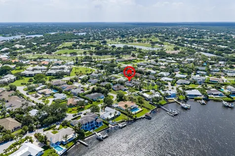 18 Saddleback Road Tequesta FL 33469