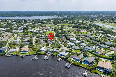 18 Saddleback Road Tequesta FL 33469
