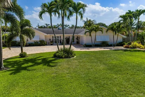 18 Saddleback Road Tequesta FL 33469