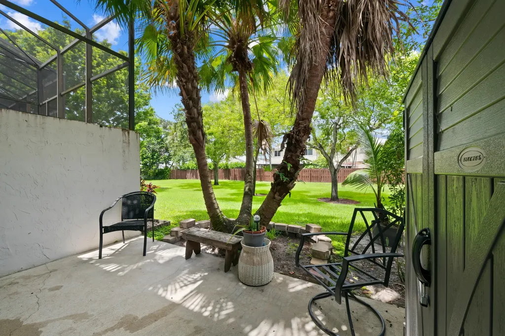 4221 SW 71st Terrace Davie FL 33314