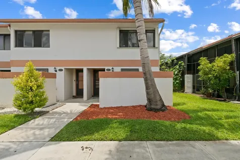4221 SW 71st Terrace Davie FL 33314